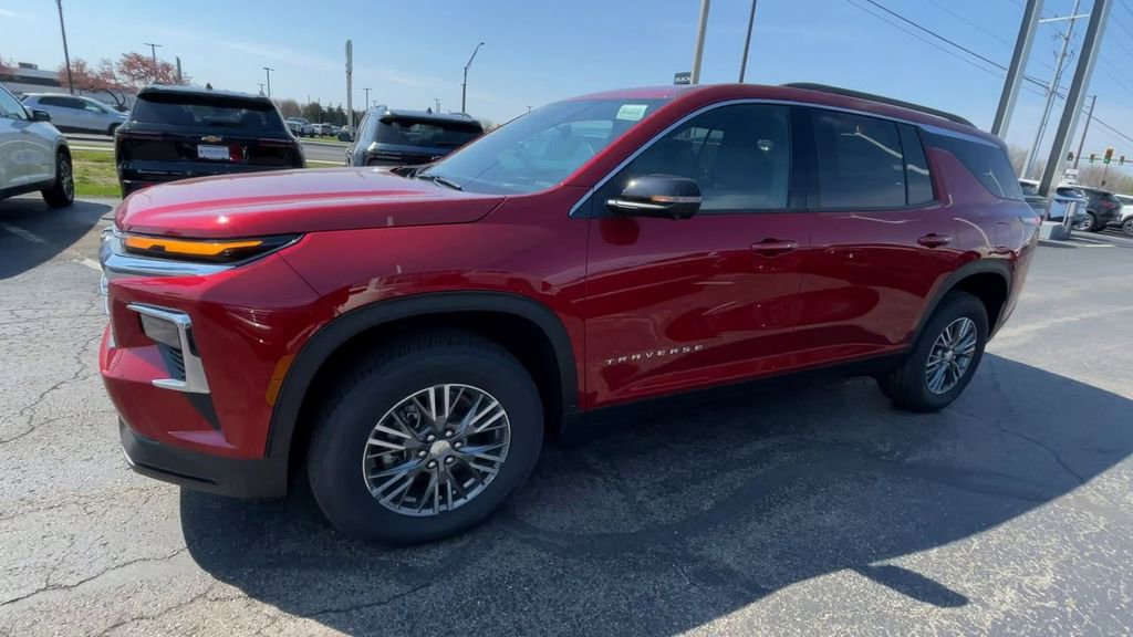 New 2026 Chevrolet Traverse LT w/ Driver Confidence Package AWD/4WD image 6