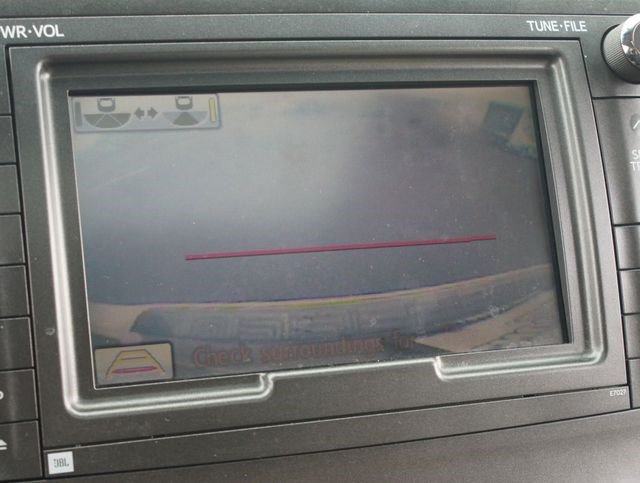 Used 2011 Toyota Sienna XLE w/ XLE Navigation Pkg FWD image 8