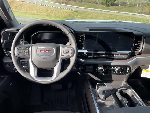 New 2026 GMC Sierra 1500 SLT image 12