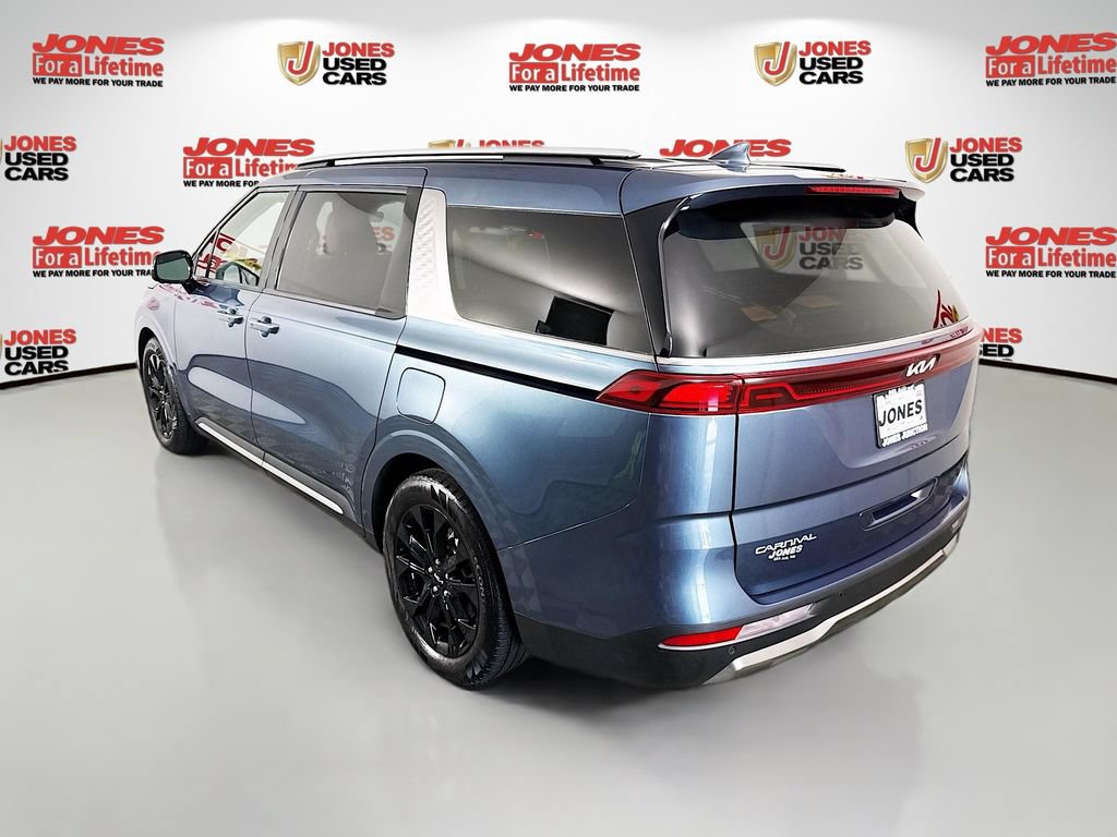 Used 2024 Kia Carnival SX Prestige FWD image 2