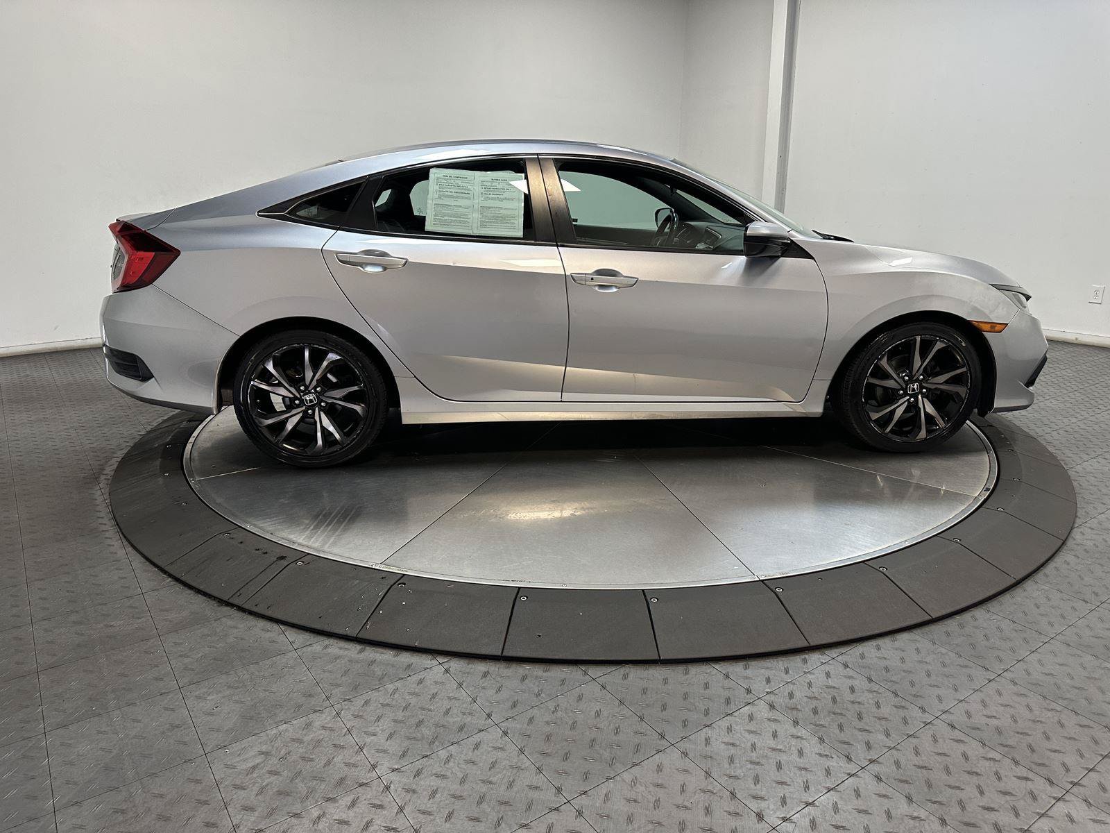 Used 2019 Honda Civic Sport image 15