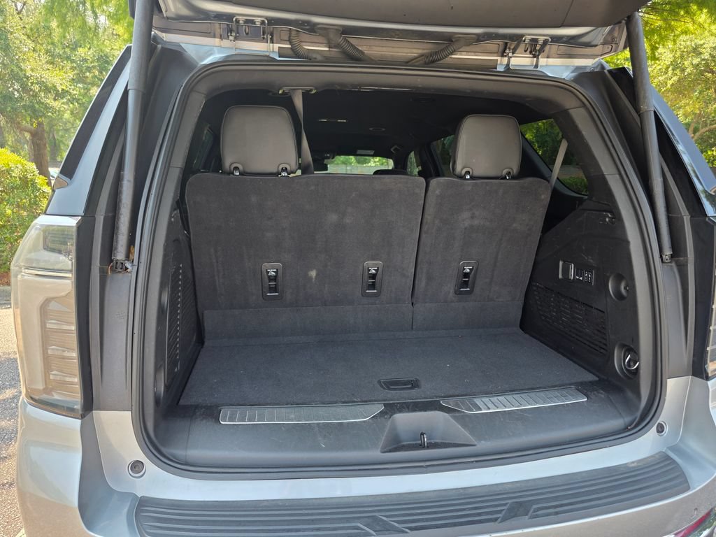 Used 2025 Chevrolet Tahoe Premier AWD/4WD image 34