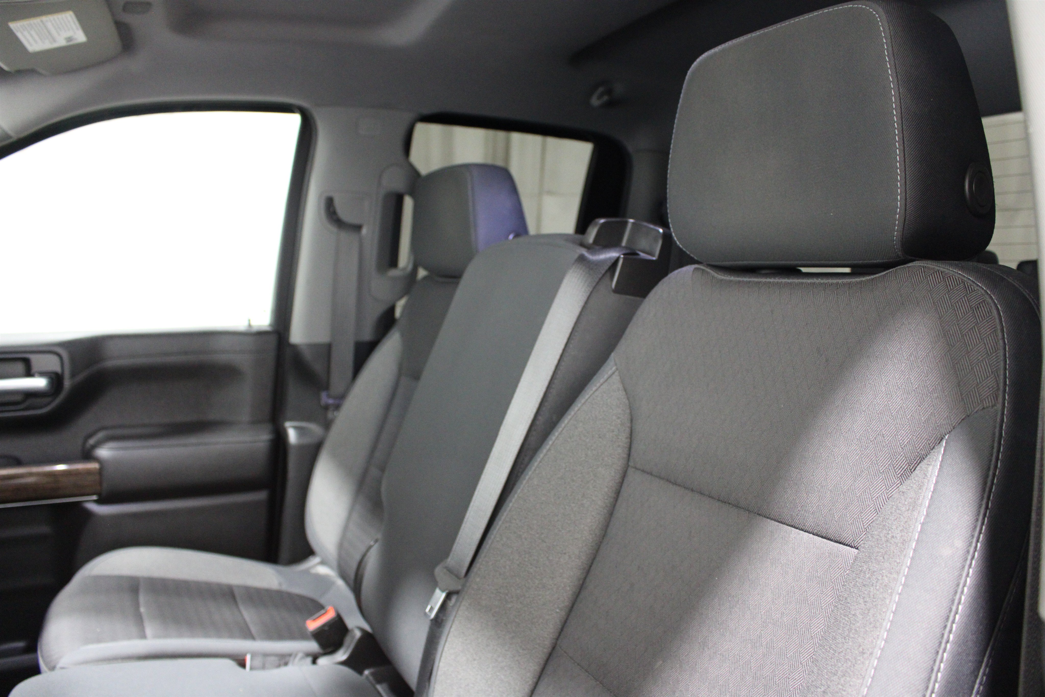 Used 2019 GMC Sierra 1500 SLE w/ SLE Value Package AWD/4WD image 4