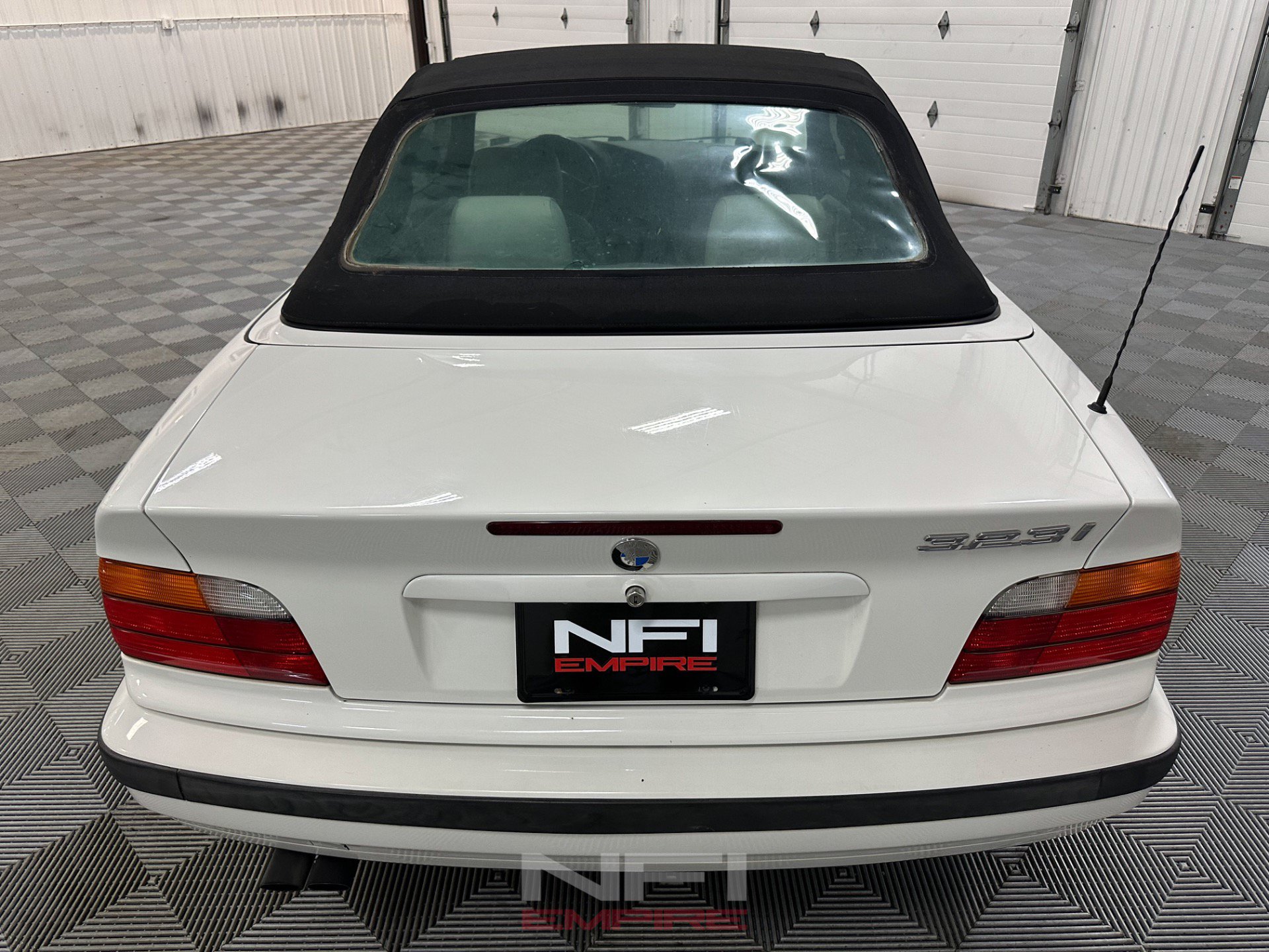 Used 1999 BMW 323i Convertible RWD image 17