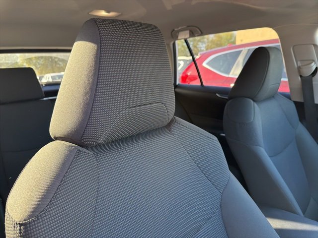 Used 2024 Toyota RAV4 LE image 37