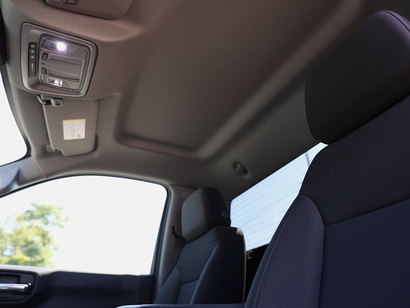 Certified 2024 GMC Sierra 1500 Pro w/ Convenience Package image 4