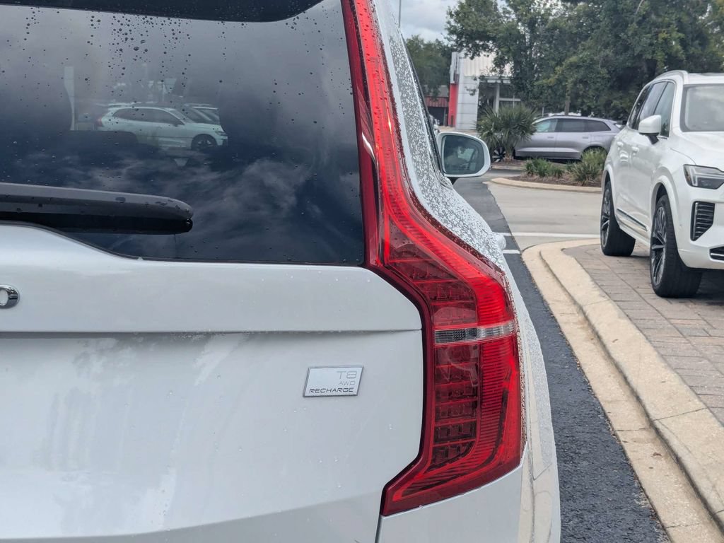 Certified 2023 Volvo XC90 T8 Plus AWD/4WD image 15