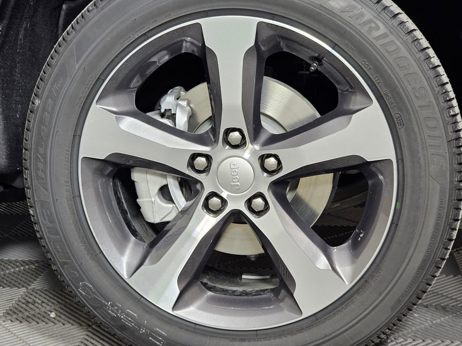 New 2025 Jeep Grand Cherokee Limited w/ Luxury Tech Group II image 8