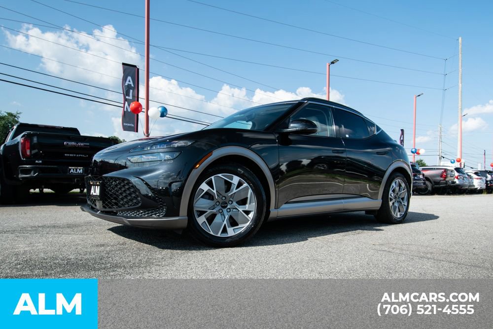 Used 2024 Genesis GV60 RWD image 9