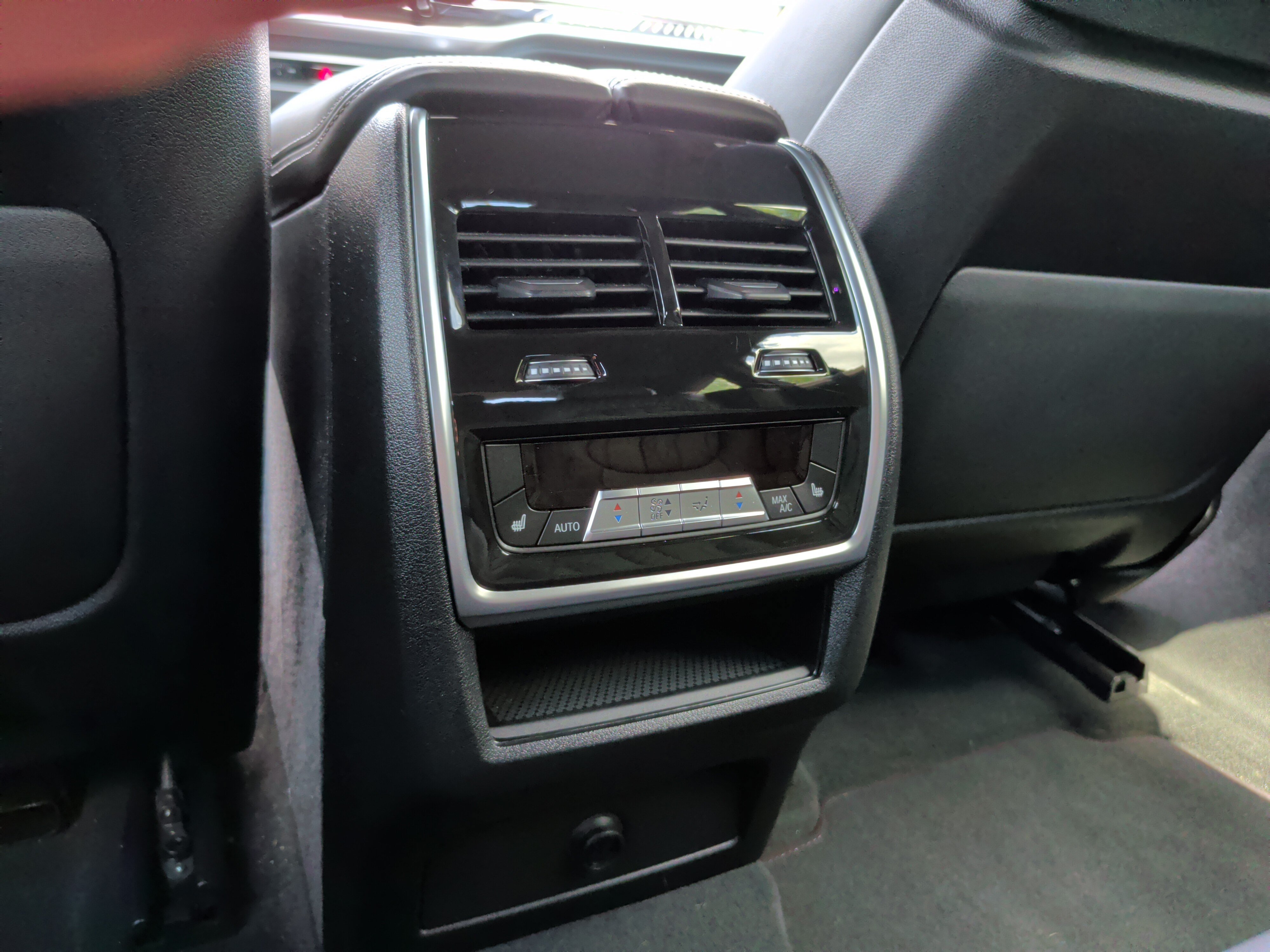 Used 2025 BMW X6 M60i AWD/4WD image 37