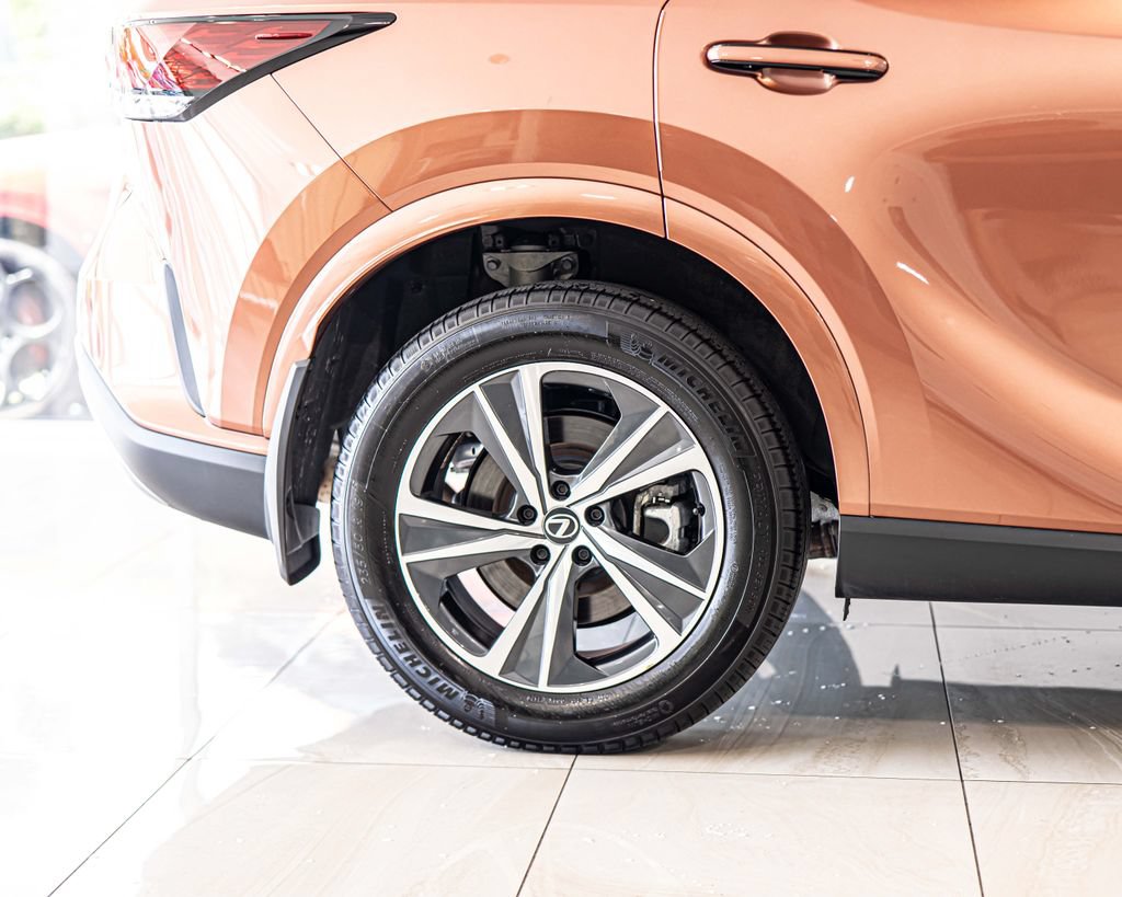 Used 2025 Lexus RX 350 Premium w/ Accessory Package (P1) AWD/4WD image 11