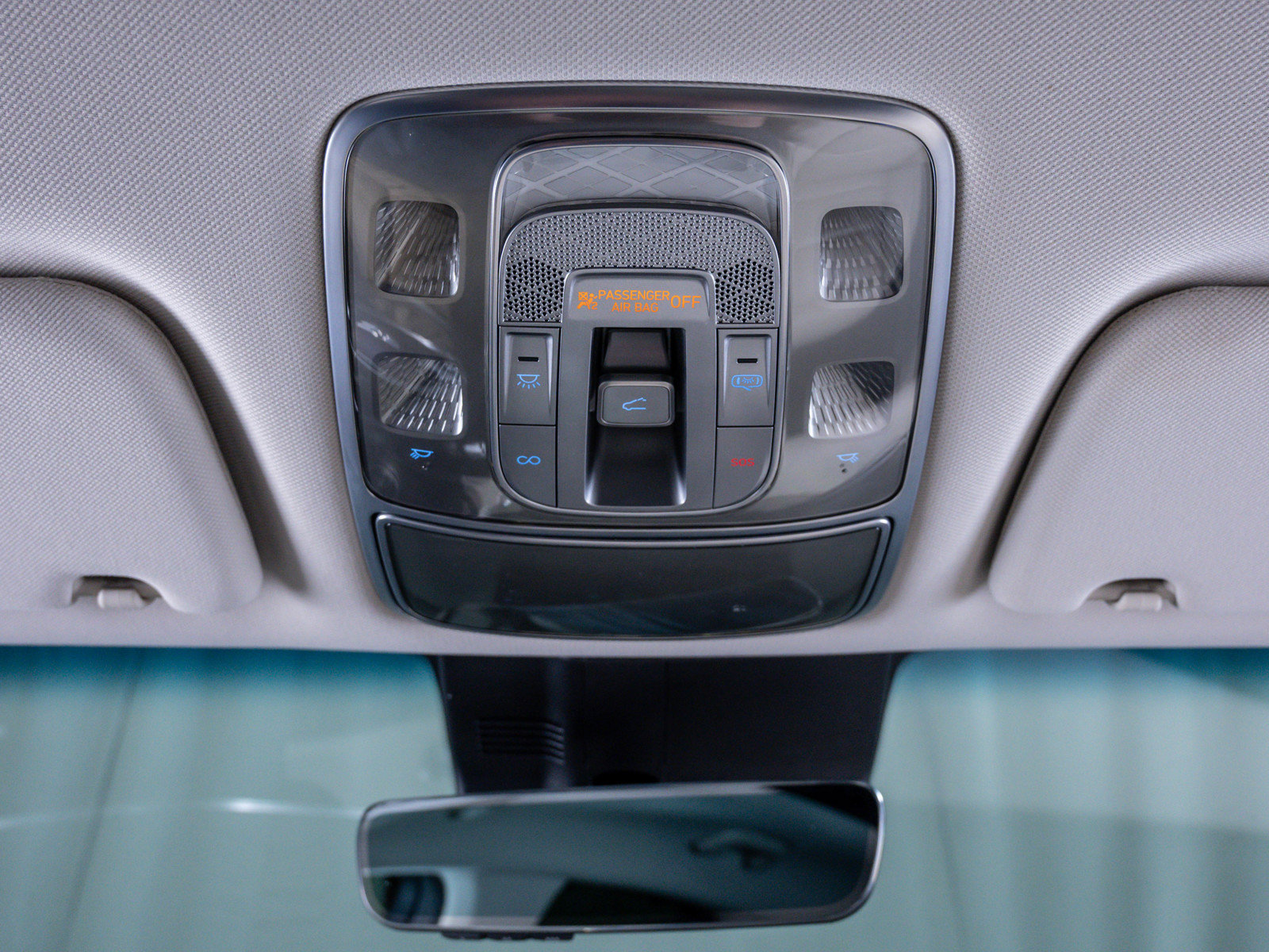 Used 2022 Genesis GV70 2.5T w/ Advanced Package image 27