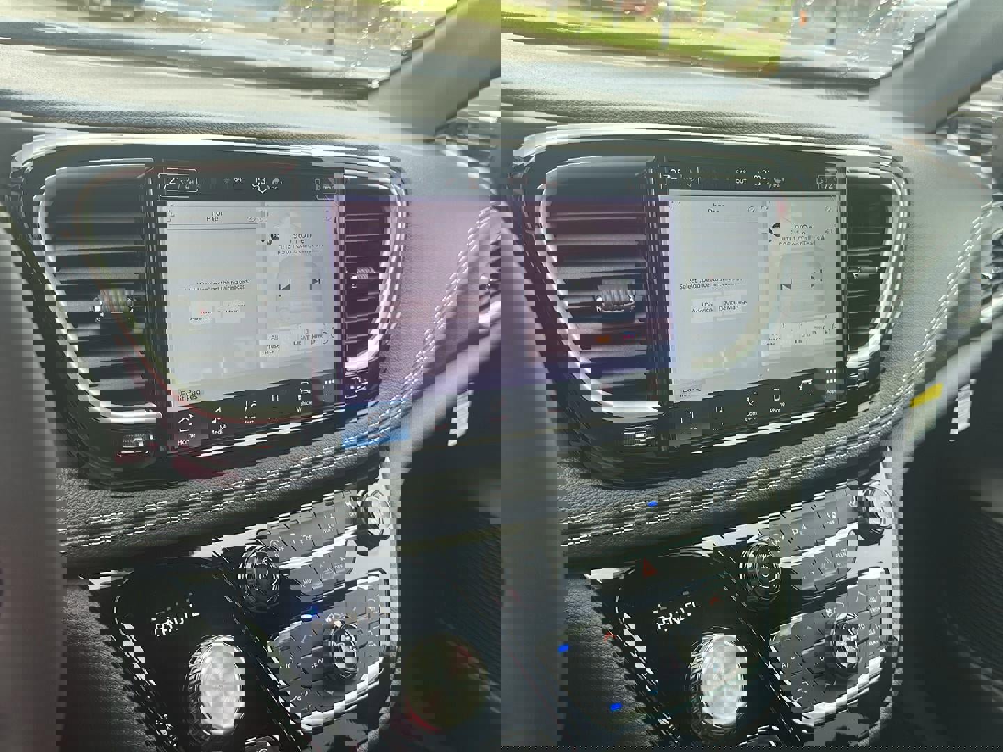 New 2026 Chrysler Pacifica Select image 14