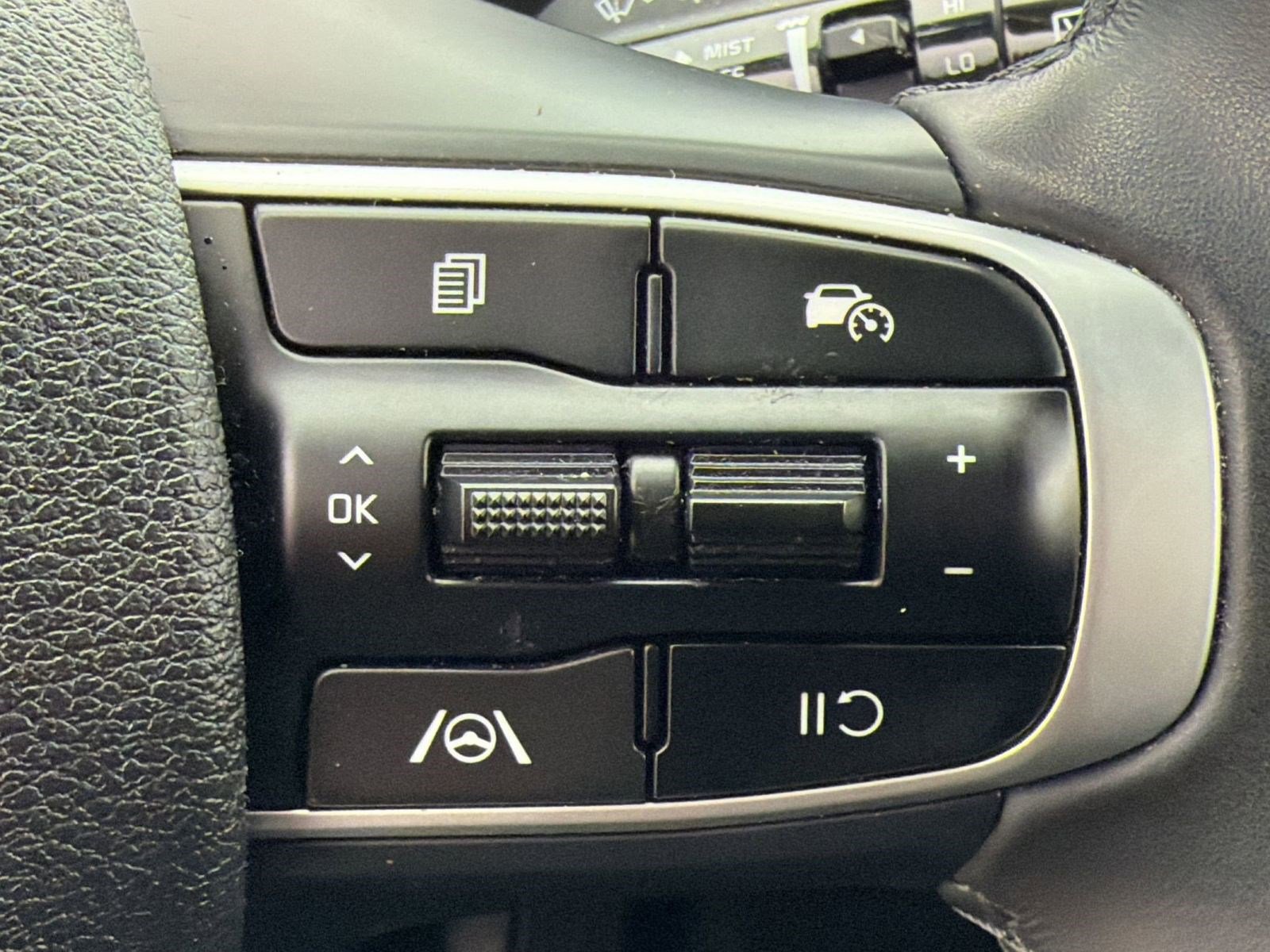 Used 2025 Kia Sportage X-Line w/ Premium Package AWD/4WD image 21