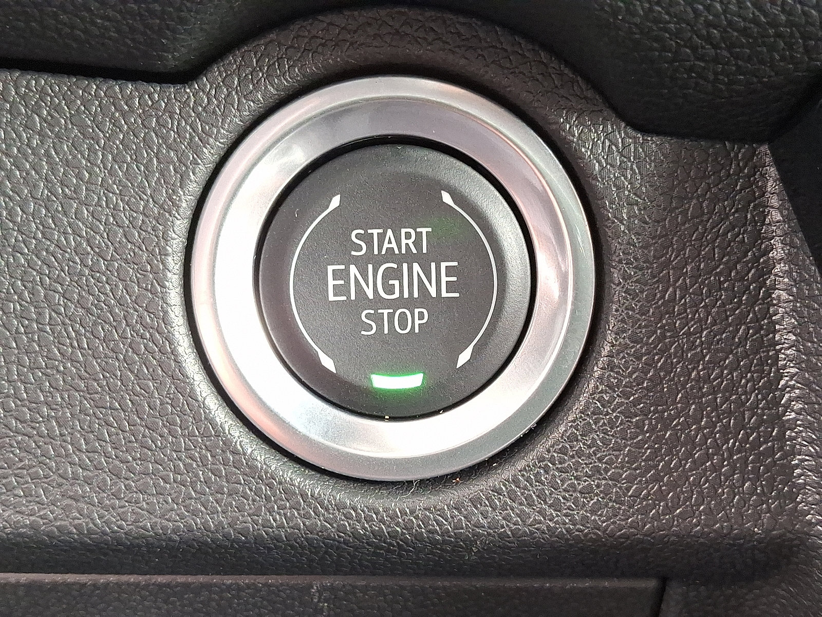 Certified 2025 Chevrolet Traverse LT image 24