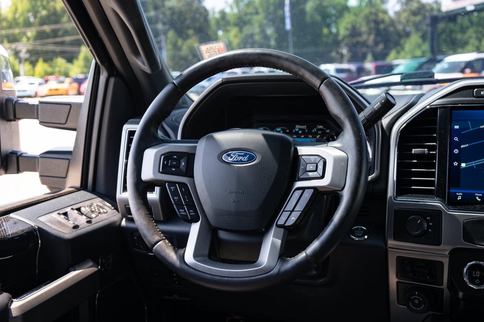Used 2022 Ford F450 Platinum w/ FX4 Off-Road Package AWD/4WD image 44
