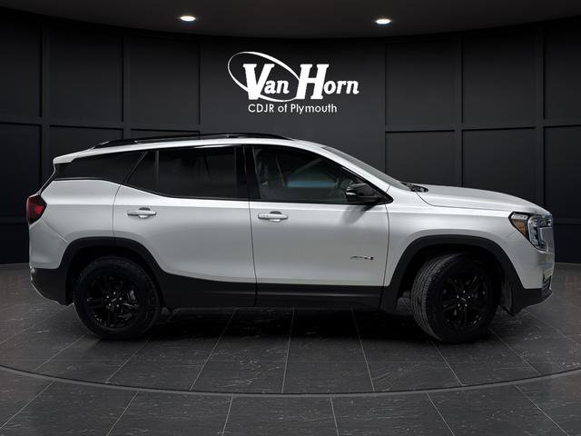 Used 2022 GMC Terrain AT4 w/ Infotainment Package II image 2