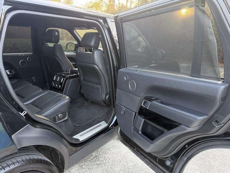 Used 2017 Land Rover Range Rover Long Wheelbase Supercharged image 28