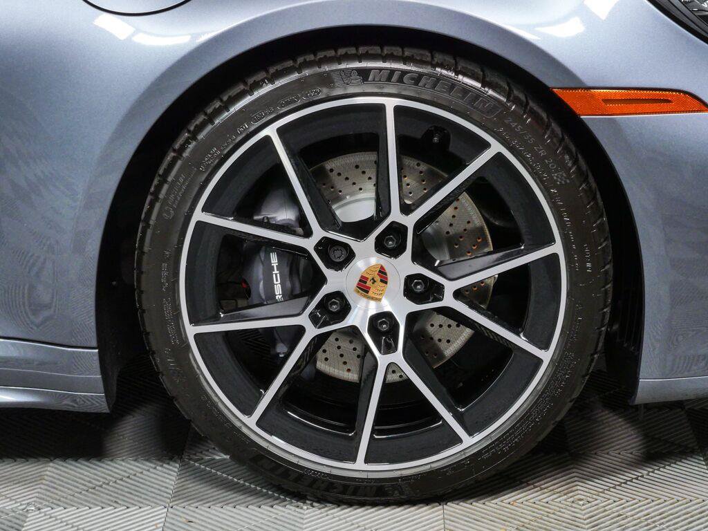 New 2026 Porsche 911 Carrera T RWD image 32