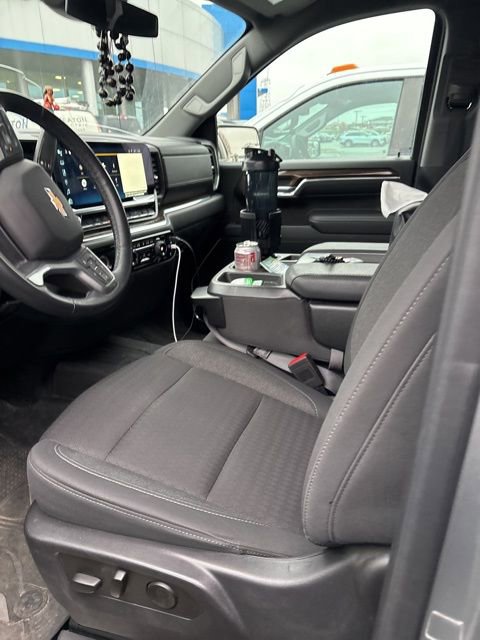 Used 2023 Chevrolet Silverado 1500 LT image 16