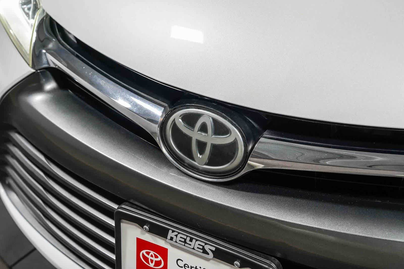 Certified 2016 Toyota Camry XLE w/ Advanced Technology Package FWD image 8