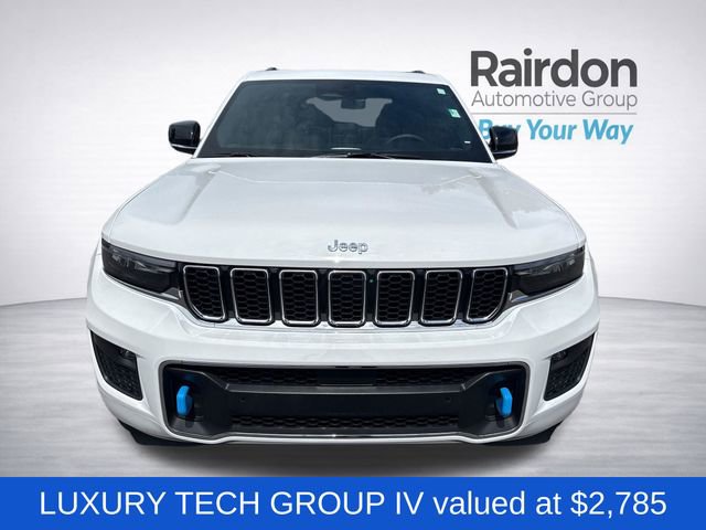 Used 2023 Jeep Grand Cherokee Overland w/ Luxury Tech Group IV AWD/4WD image 2