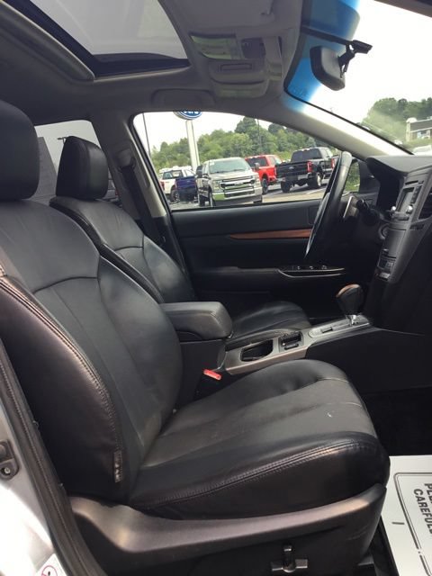 Used 2014 Subaru Outback 2.5i Limited w/ Moonroof Package AWD/4WD image 16