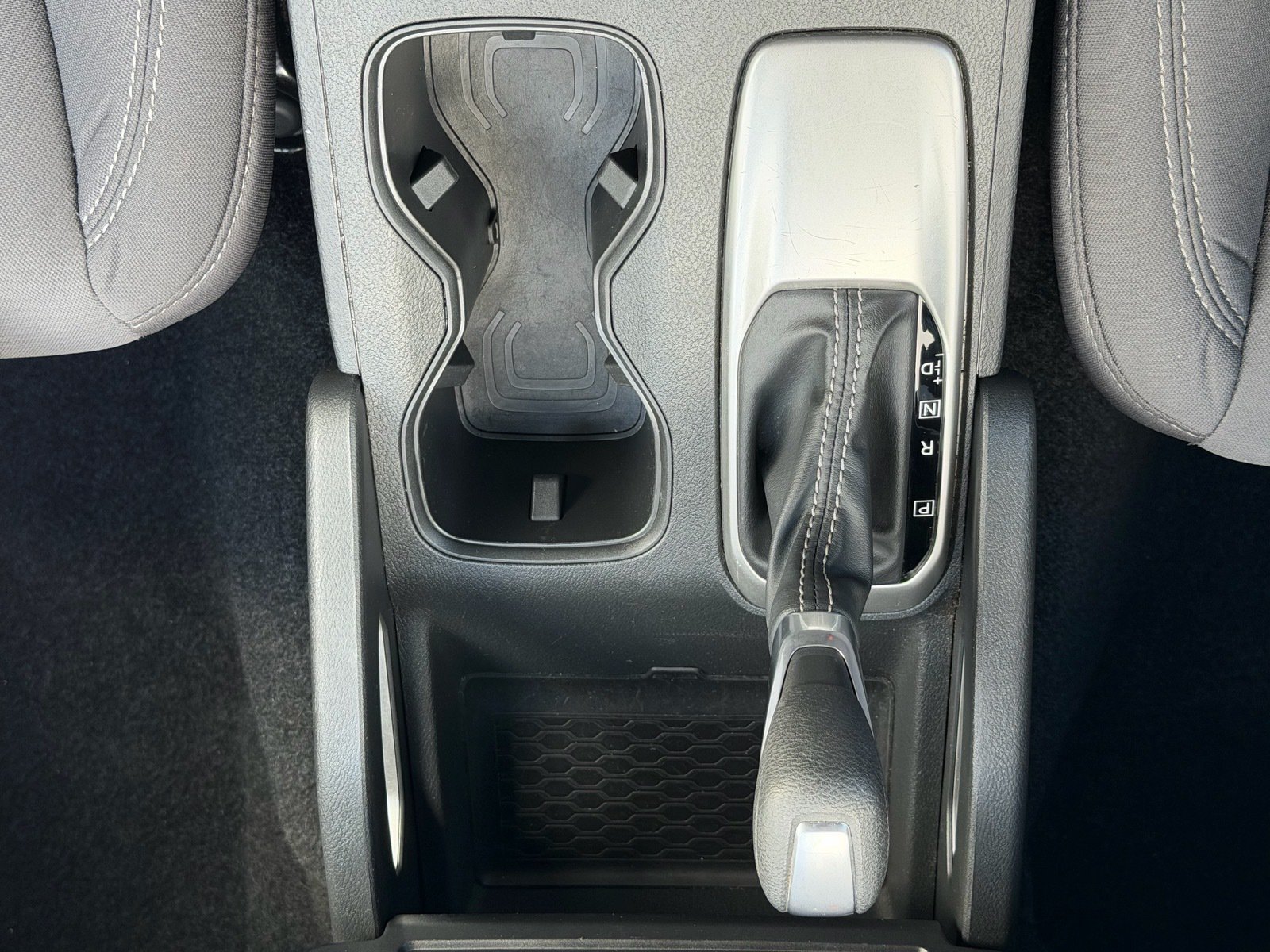 Certified 2024 Nissan Frontier SV RWD image 20