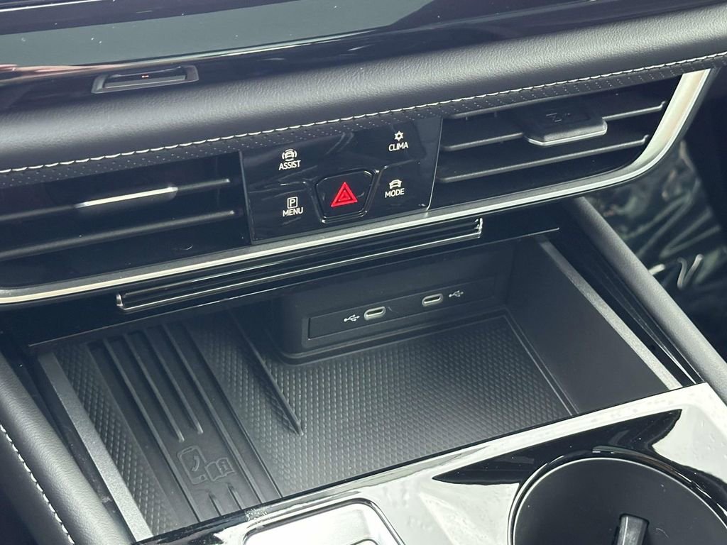 Certified 2025 Volkswagen Atlas Cross Sport SEL R-Line image 31