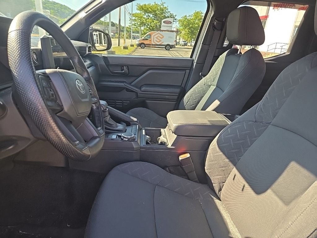 Certified 2024 Toyota Tacoma SR w/ SR Upgrade Package AWD/4WD image 4
