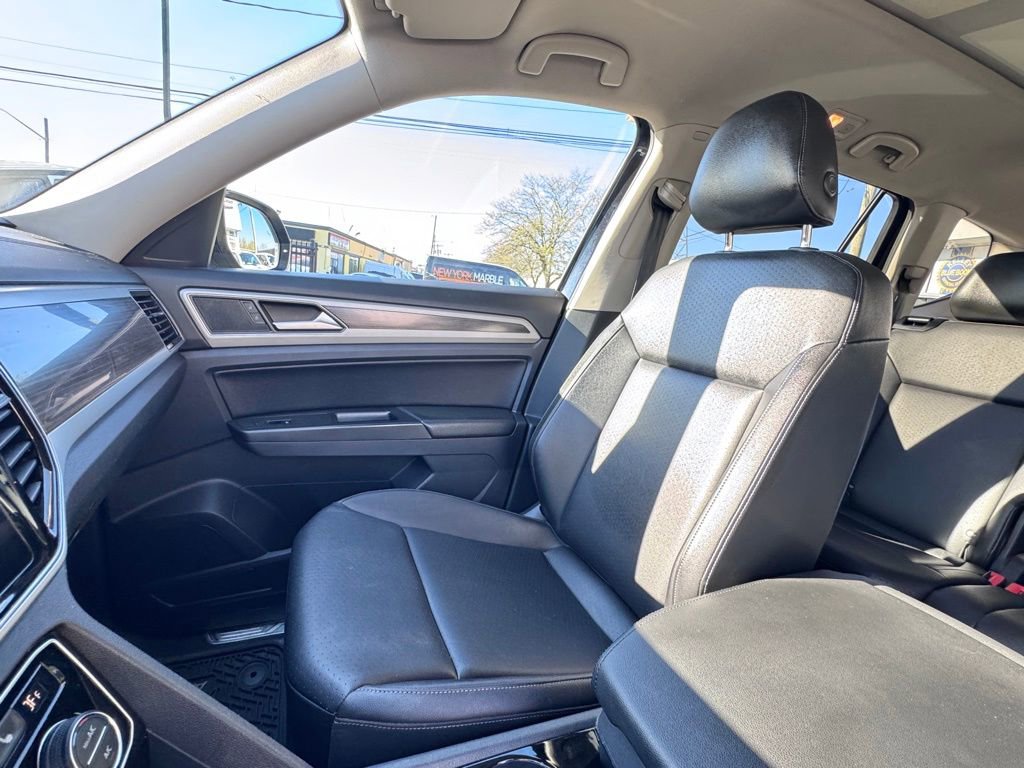 Used 2018 Volkswagen Atlas SEL AWD/4WD image 14