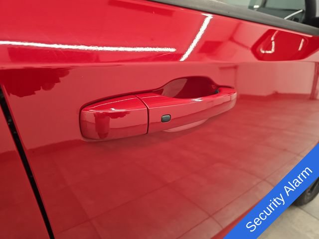 Used 2018 Dodge Journey SXT w/ Blacktop Package FWD image 9