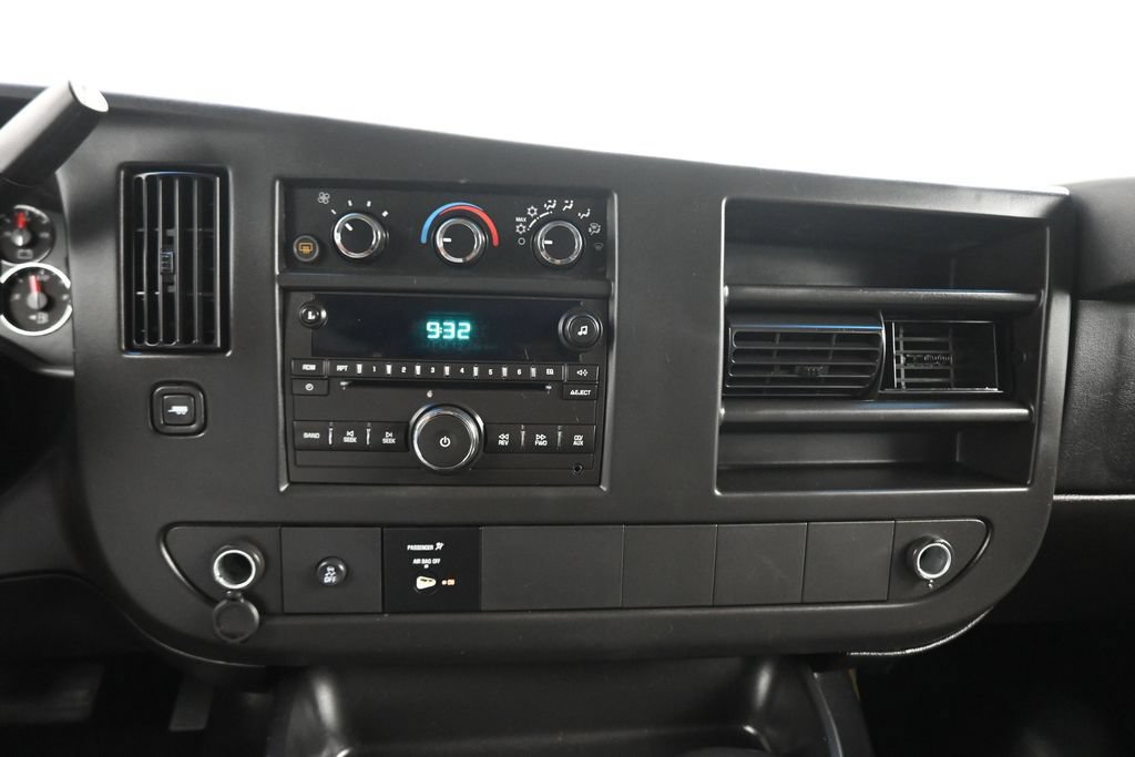 Used 2014 Chevrolet Express 3500 LS RWD image 17