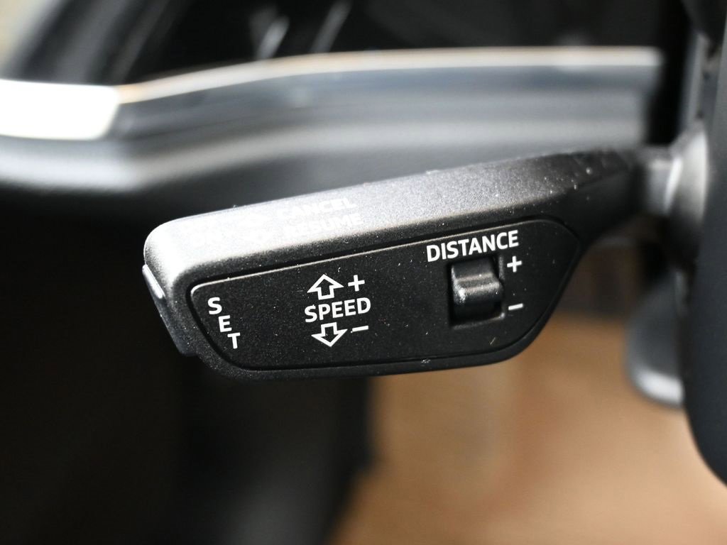 New 2025 Audi Q3 2.0T Premium image 31