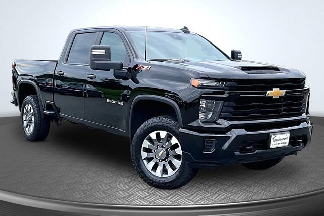 Used 2024 Chevrolet Silverado 2500 Custom w/ Custom Value Package AWD/4WD image 3