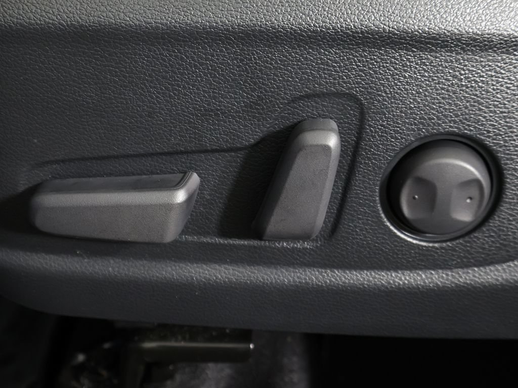 Used 2025 Kia Soul EX FWD image 33