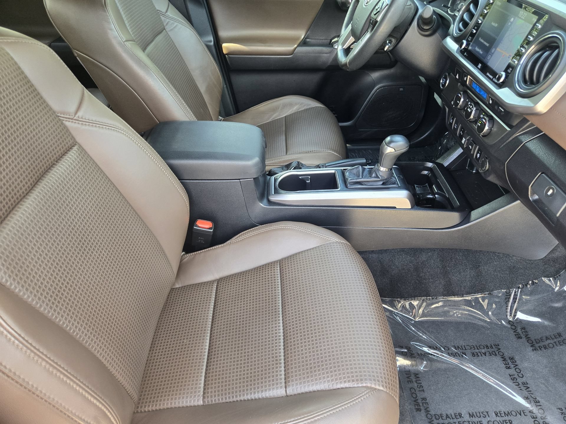 Used 2021 Toyota Tacoma Limited RWD image 16
