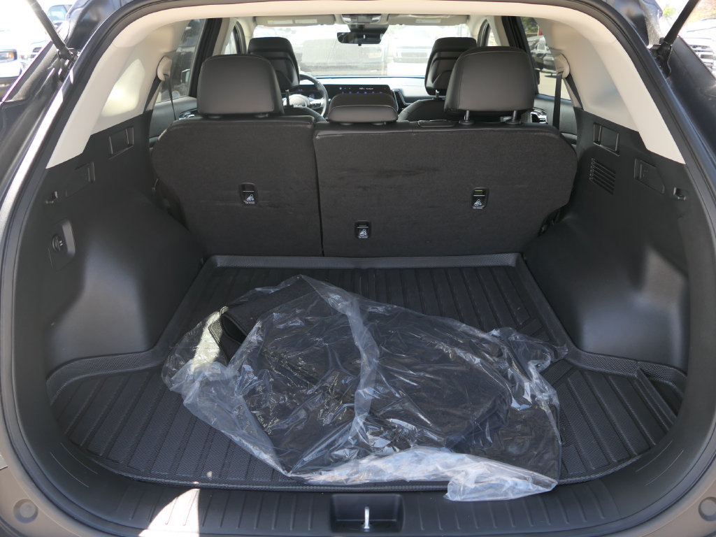 Used 2023 Kia Sportage EX FWD image 23