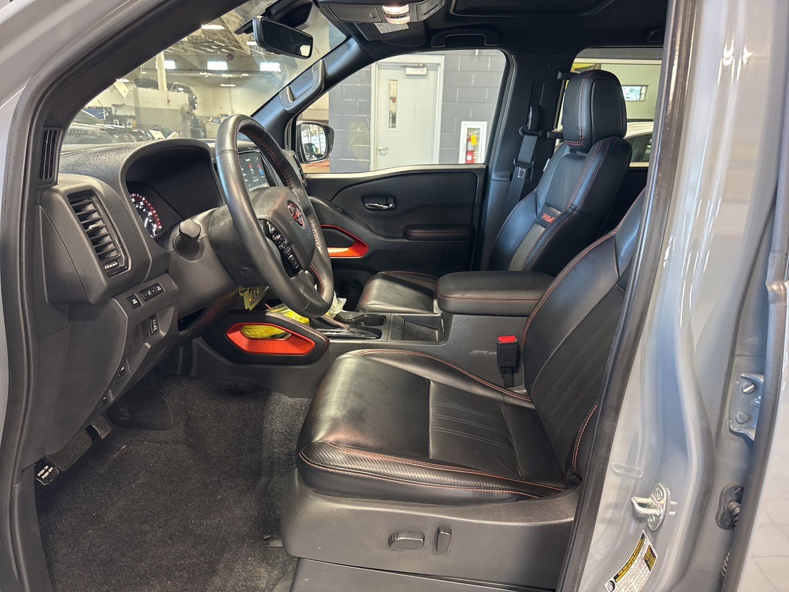 Certified 2023 Nissan Frontier PRO-4X w/ Pro-4X Premium Package image 2