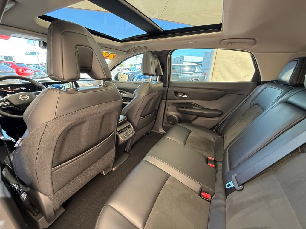 Used 2024 Nissan Ariya FWD image 24