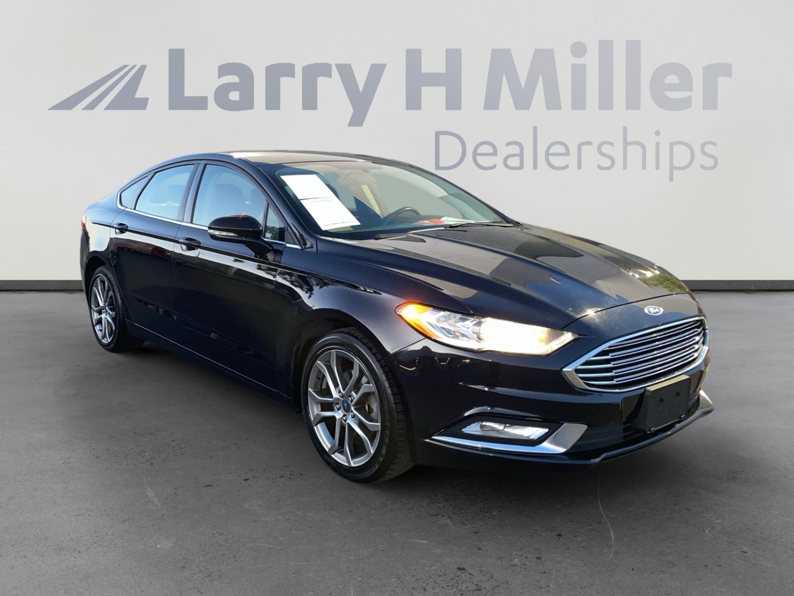 Used 2017 Ford Fusion SE w/ Equipment Group 201A AWD/4WD image 7