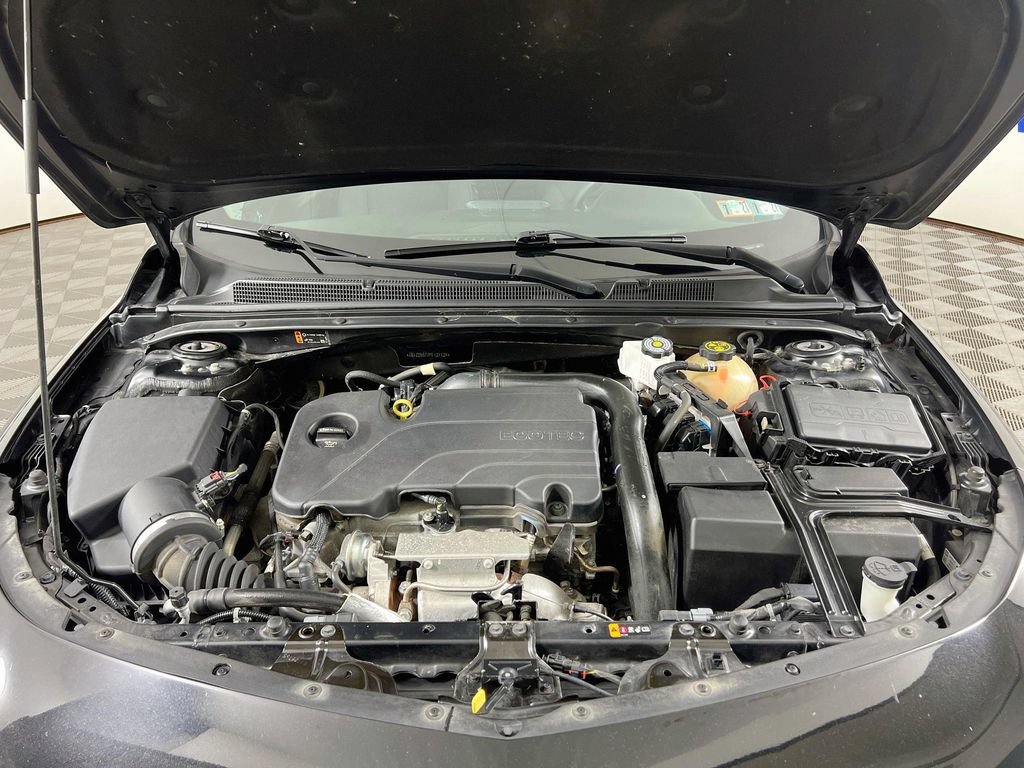 Used 2023 Chevrolet Malibu LT FWD image 33