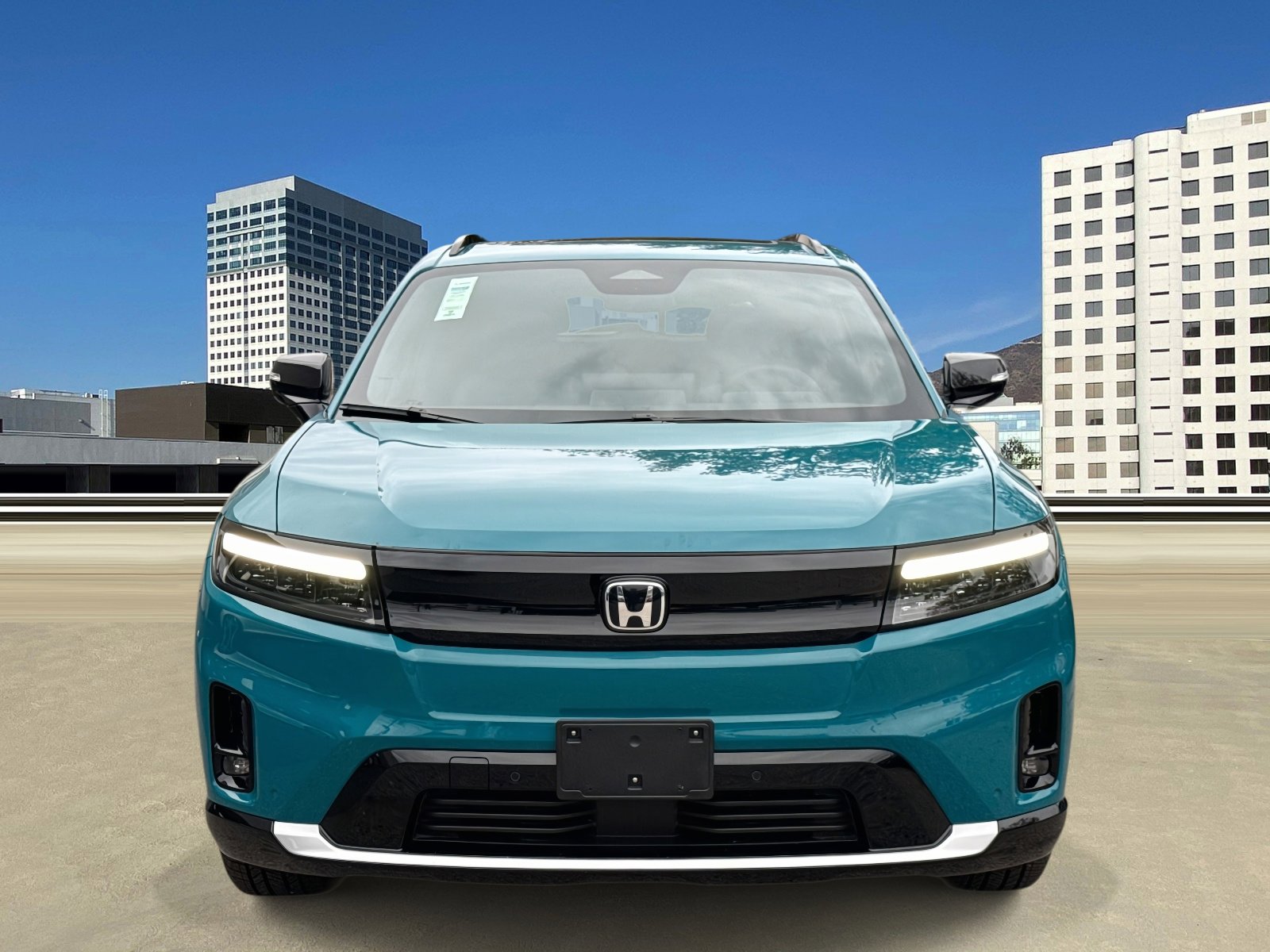 Used 2025 Honda Prologue Touring image 2