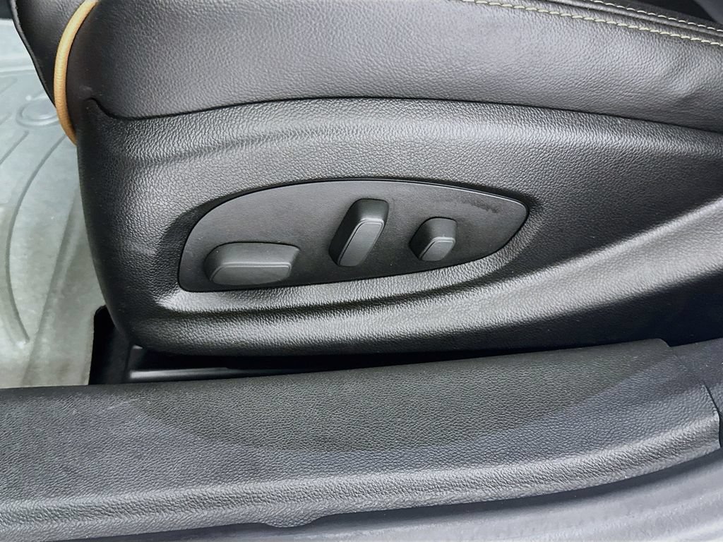 Used 2017 Chevrolet Impala Premier FWD image 22