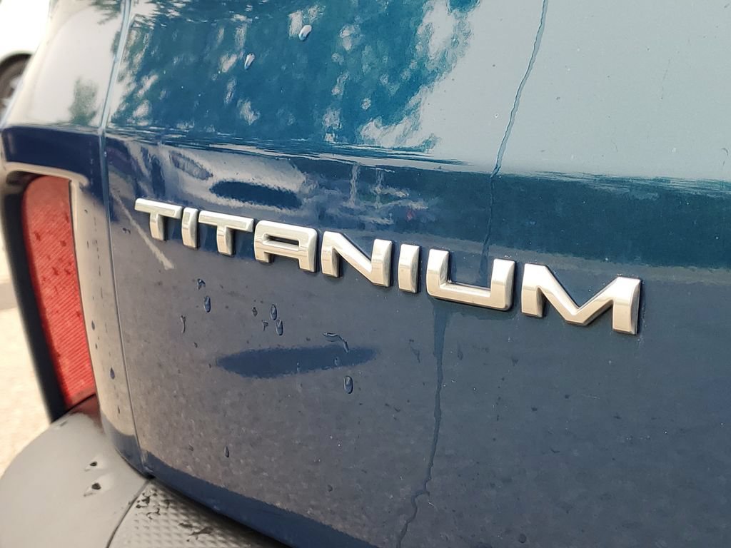 Used 2020 Ford Escape Titanium AWD/4WD image 6
