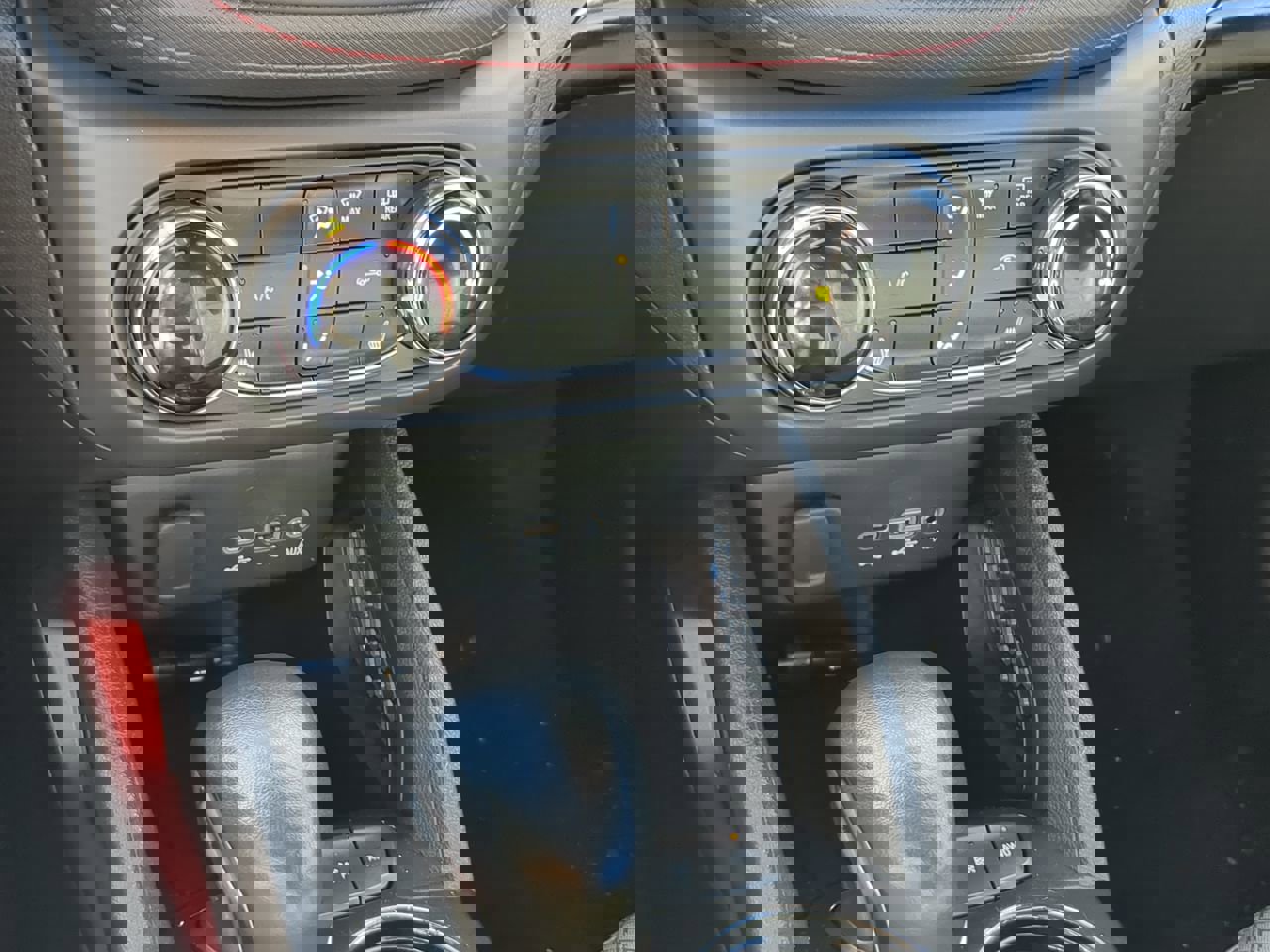 Used 2023 Chevrolet TrailBlazer RS image 16