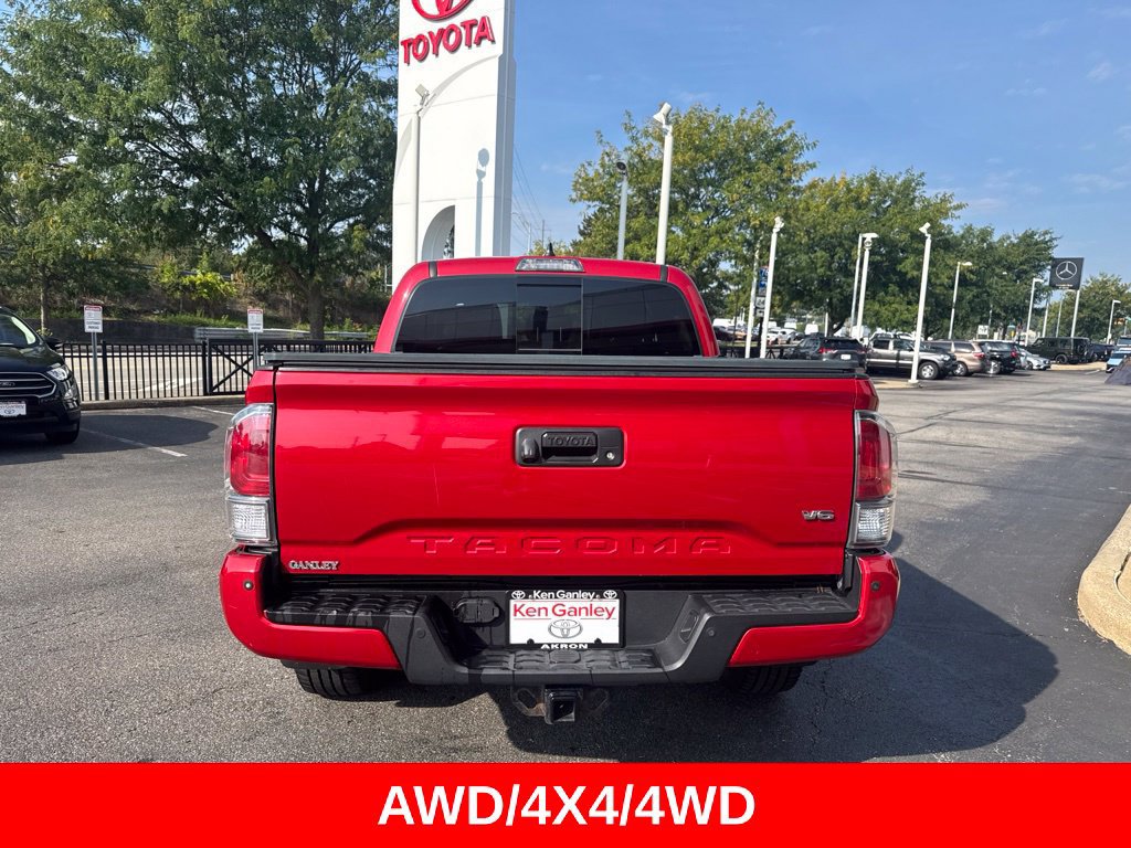 Used 2020 Toyota Tacoma TRD Sport w/ TRD Premium Sport Package AWD/4WD image 6