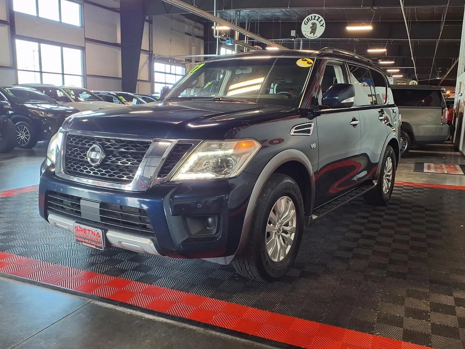 Used 2017 Nissan Armada SV AWD/4WD image 4