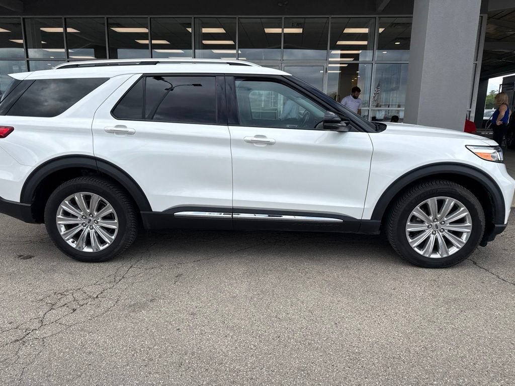 Used 2021 Ford Explorer Limited w/ Hybrid Equipment Group 310A AWD/4WD image 2