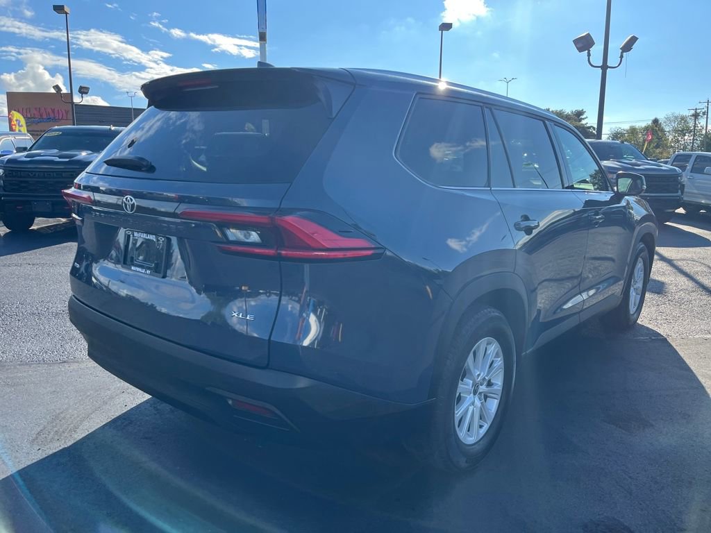 Used 2024 Toyota Grand Highlander XLE image 5
